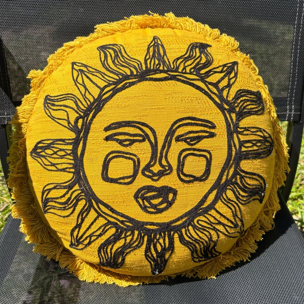 Yellow Sun Design Round Pillow